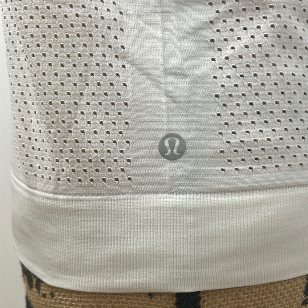 🍋 lululemon athletica white long sleeve top